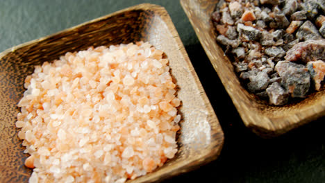 Halite-and-black-salt-in-bowl-4k