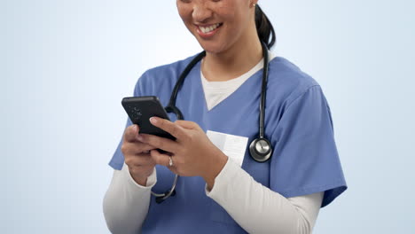 Happy-woman,-hands-and-phone-of-doctor