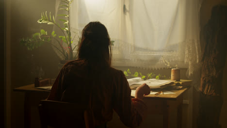 woman artist at work