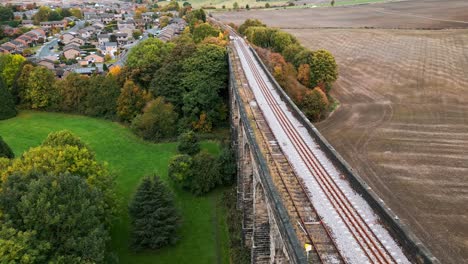 imágenes de drones del viaducto penestone cerca de barnsley, south yorkshire, reino unido