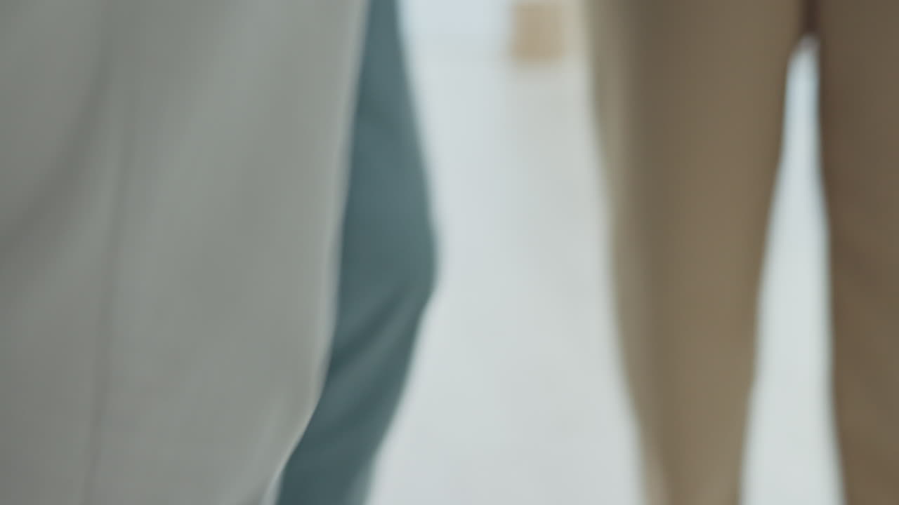 사업가, 전화 및 네트워크에 대한 손