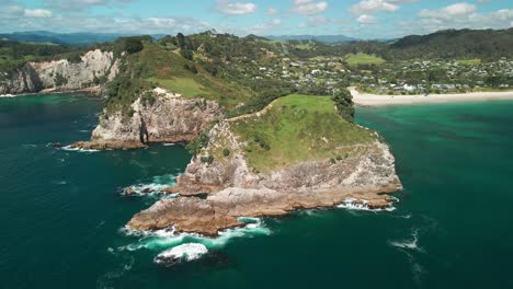 Rough-sea-waters-crashing-onto-rocky-cliffs