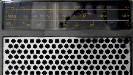 radio waves 00