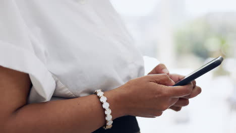 Woman-hands,-business-and-typing-on-cellphone