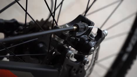 Bicycle-Hydraulic-Rear-Disk-Brake.---close-up