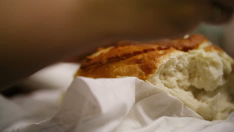 Frisch-Gebackenes-Brot