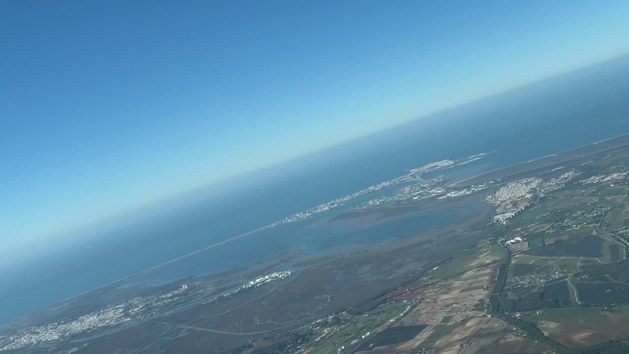 vista panorámica aérea de la ciudad de cádiz, en españa y el golfo de cádez