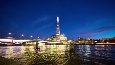el horizonte de londres en el lapso de tiempo nocturno, reino unido
