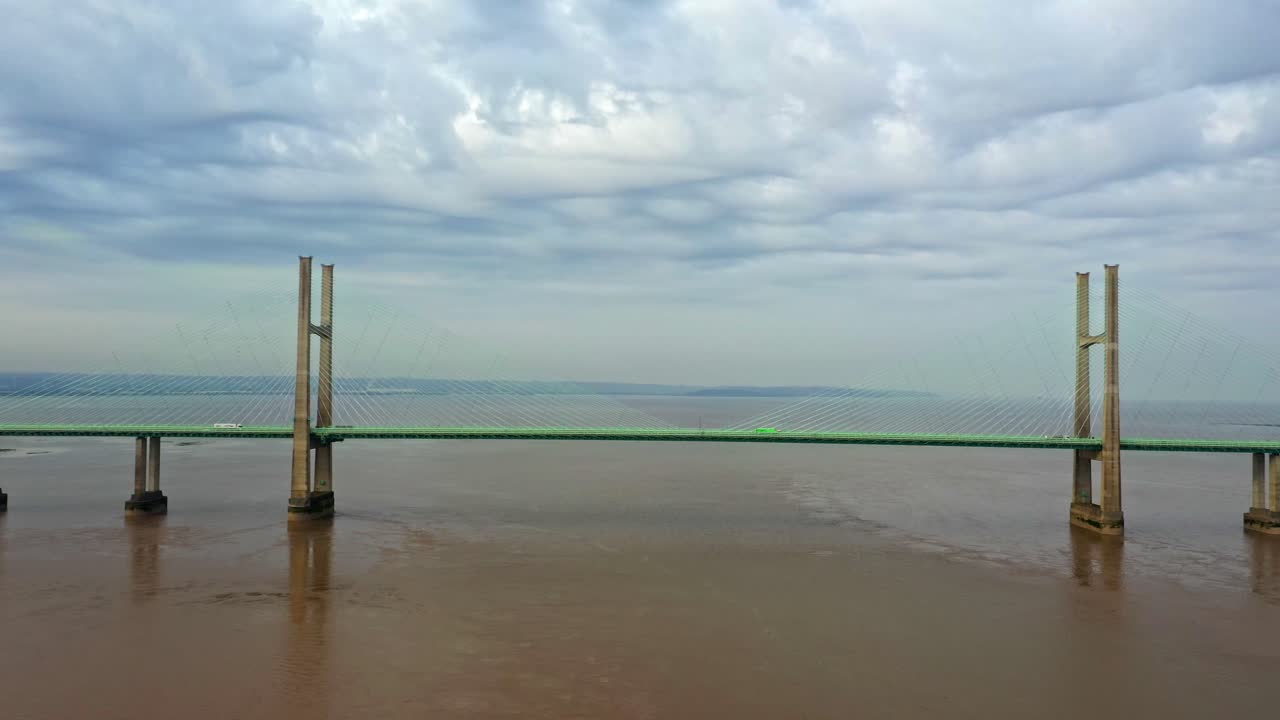 Counterclockwise pan of the Second Severn Crossing central span