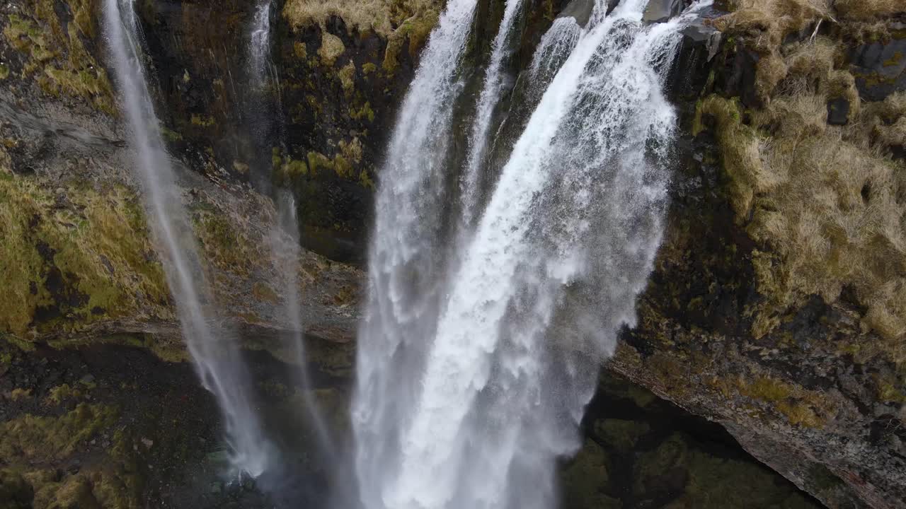 islandia cascada seljalandsfoss drone aéreo 6.mp4