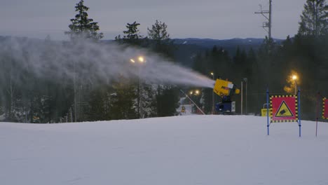 snow machine at oslo vinterpark, winter park ski resort