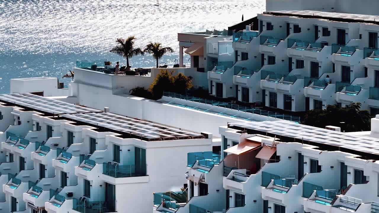 Gran Canaria, İspanya'daki kıyı binalarının yukarıdan görünümü