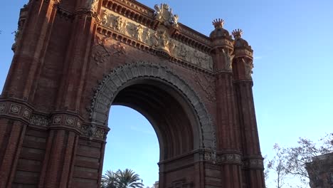 arch of triumph in barcelona, spain