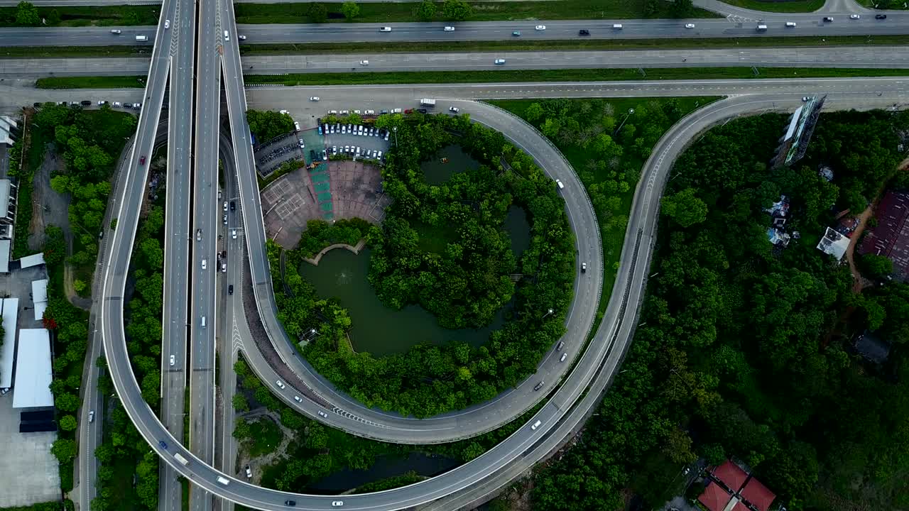 vista aérea, la hermosa calle high way en chiang mai, tailandia.