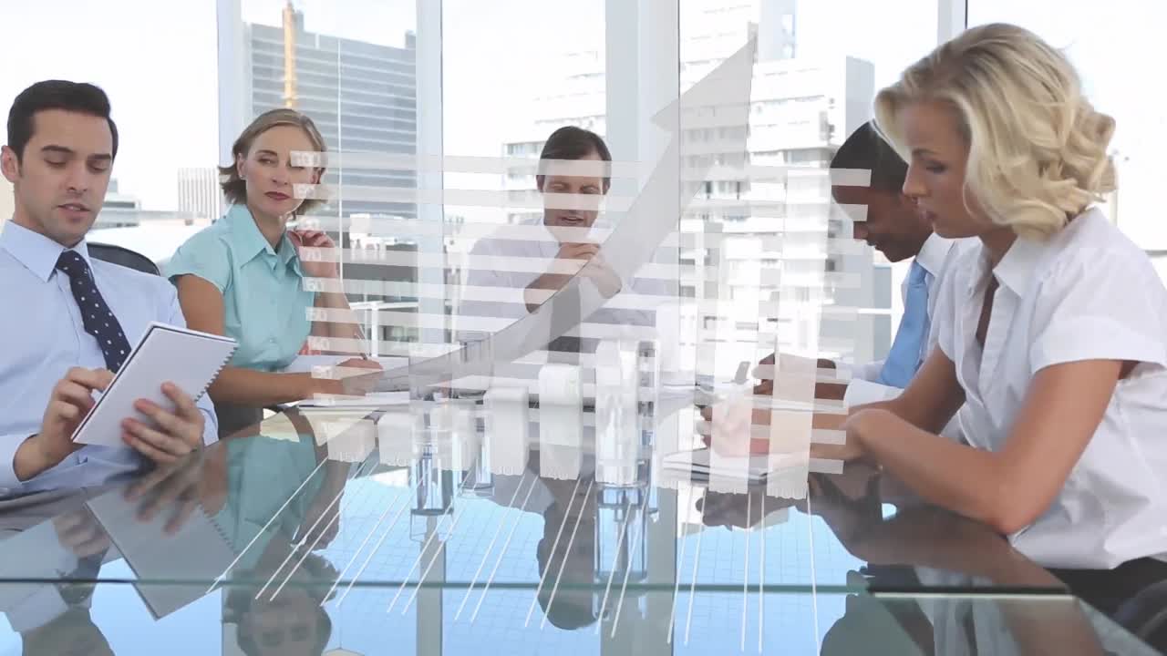 Animation von Statistiken und Datenverarbeitung über einem Geschäftstreffen