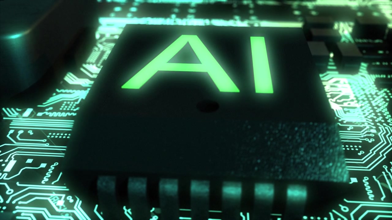 Splendida CGI di alta qualità con sorvolo da sinistra a destra di una scheda a circuito integrato che rivela un chip AI con testo luminoso verde pallido e circuiti dorati luminosi e brillanti