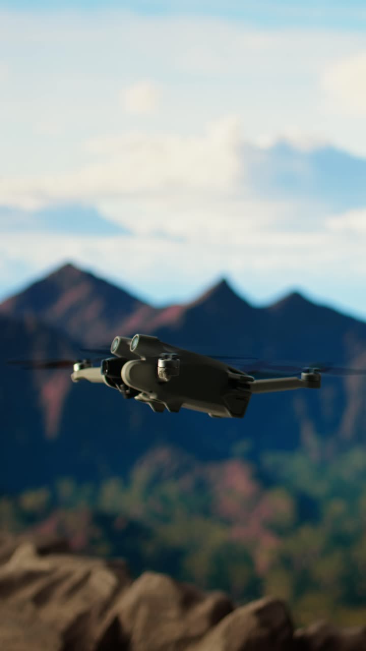 Drone Modern Melayang di Lanskap Pegunungan