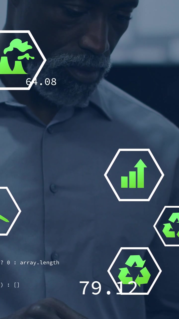 Video verticale: Analista che tocca un tablet, animando icone esagonali verdi e monitorando metriche energetiche.