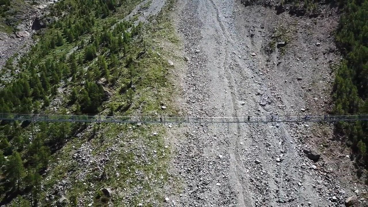 Drone footage at The Charles Kuonen Suspension Bridge (Hängebrücke), Randa, Wallis, Switzerland
