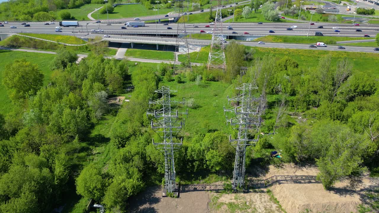 동유럽의 산업 발전소의 드론 항공 영상