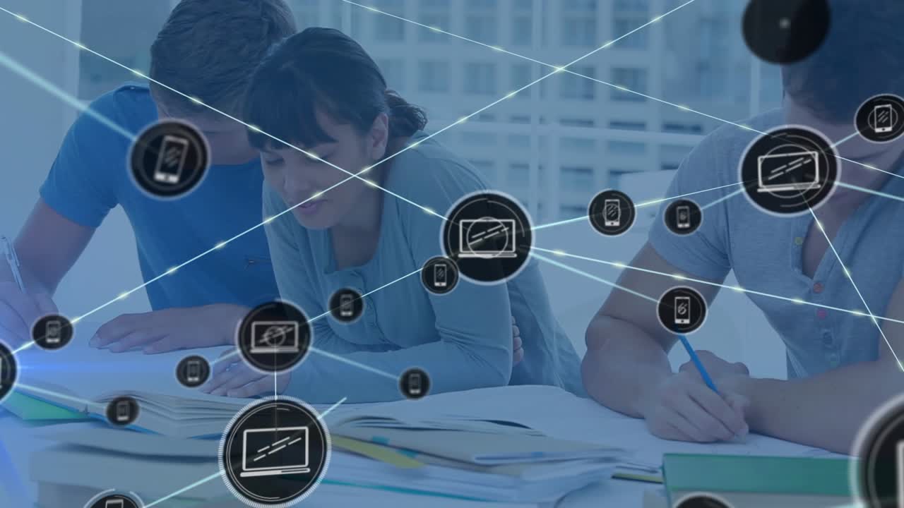 Animazione di una rete di connessioni con icone su diversi studenti.