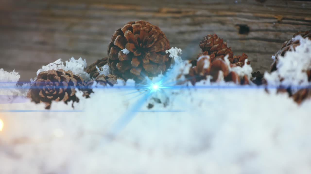 animación de luces brillantes que se mueven sobre conos de abeto decoraciones de navidad