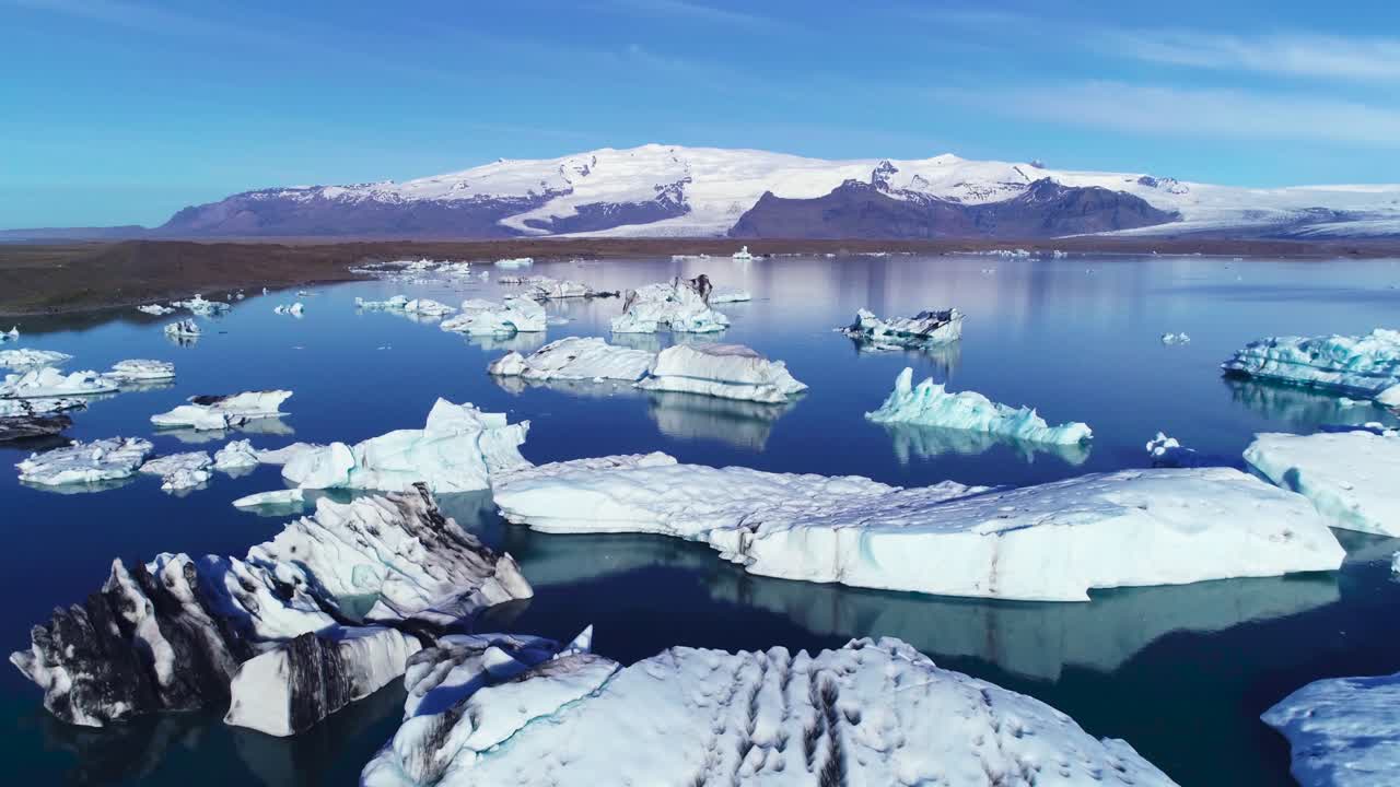 아이슬란드 2의 북극 jokulsarlon 빙하 석호에서 빙산 위의 아름다운 공중