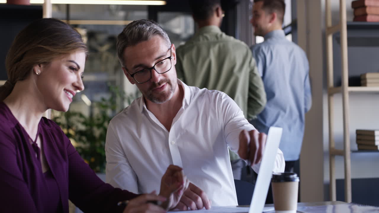 trabajar juntos para ganarlo.