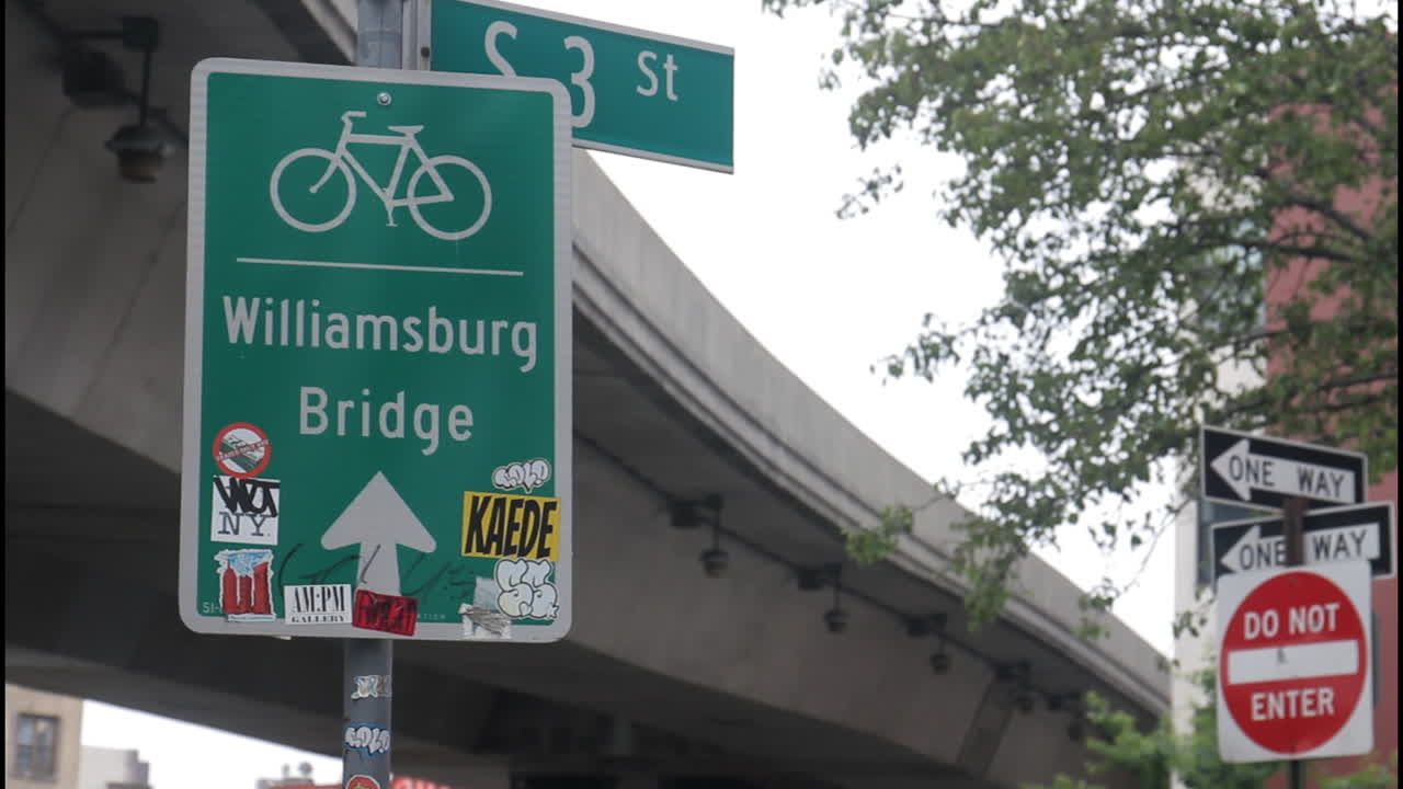 Williamsburg Bridge Street Signs