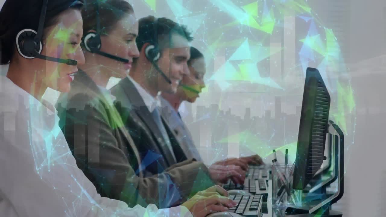 플렉서스 네트워크의 세계가 사무실에서 일하는 고객관리 임원들의 팀을 상대로 회전하고 있습니다.