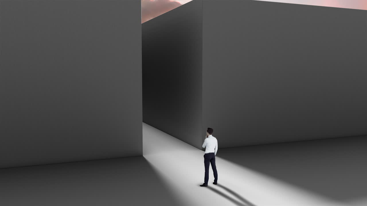 미로의 입구에 있는 사업가