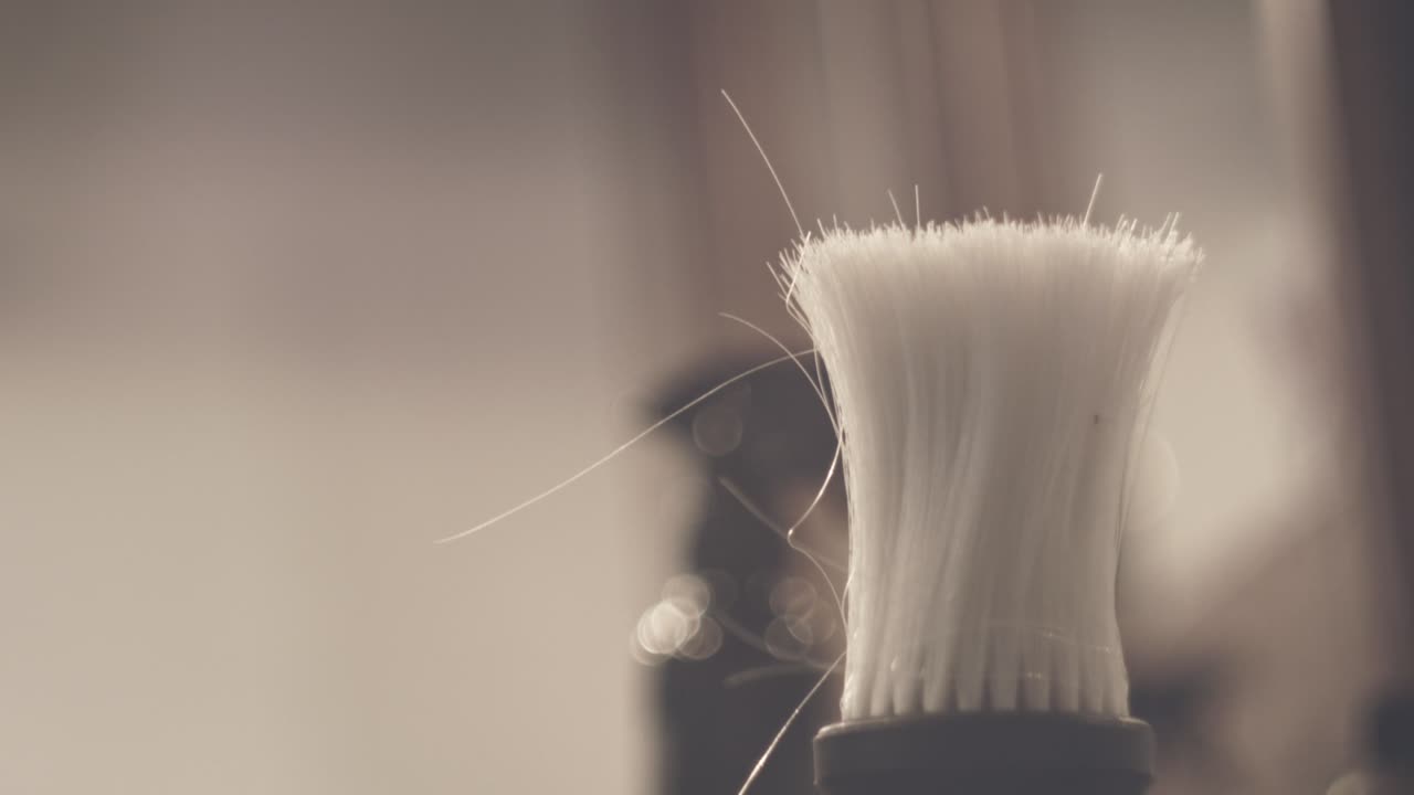 herramientas de barbero. accesorios de barbero. accesorios de afeitar en barbería