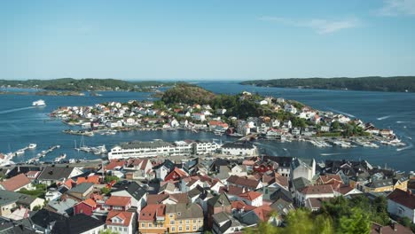 Lapso-De-Tiempo-De-Los-Barcos-En-La-Ciudad-Costera-De-Kragerø-En-El-Condado-De-Telemark,-Noruega