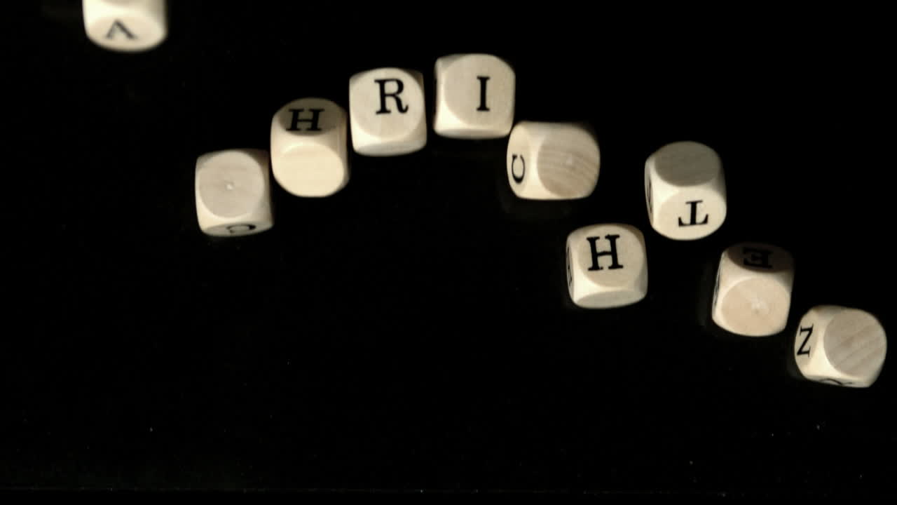 los dados de las noches cayendo juntos