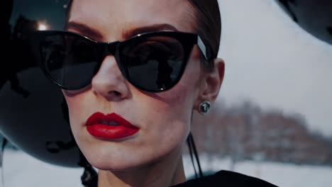 mujer elegante en la moda de invierno