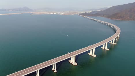 Hong-Kong-Zhuhai-Macao-Bridge,-the-longest-Sea-crossing-in-the-world