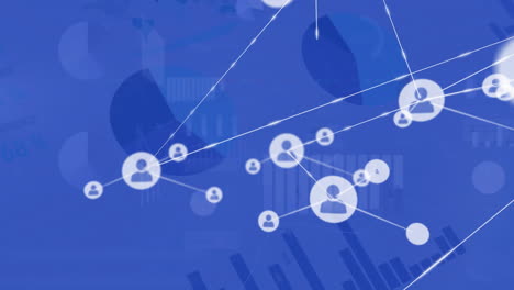 animación de la red de conexiones con las personas iconos sobre el procesamiento de datos financieros