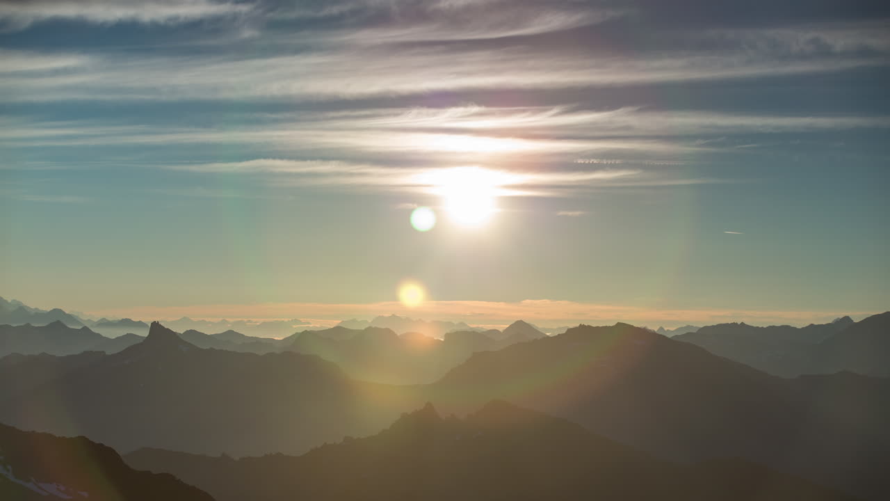 몽포르 선라이즈 4k 01