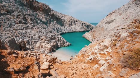 turquoise beach in the cove canyon