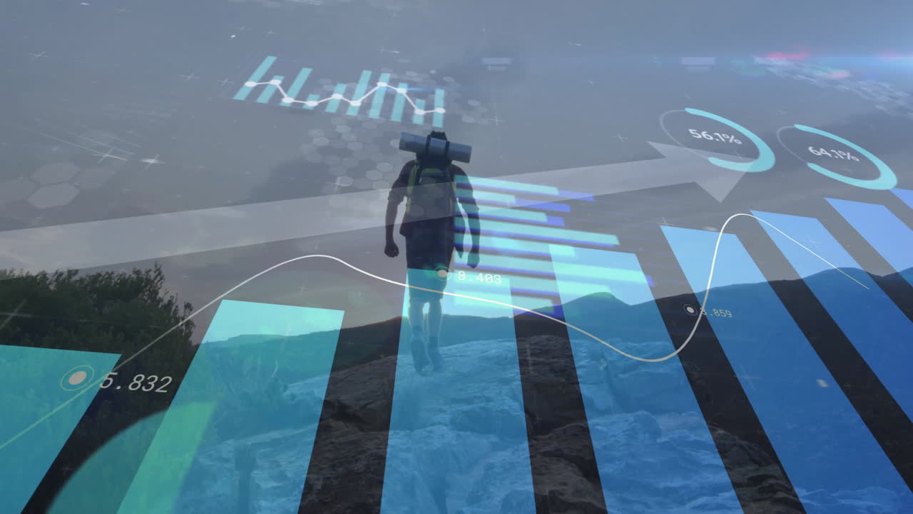 animación de procesamiento de datos financieros sobre hombre caucásico caminando en las montañas