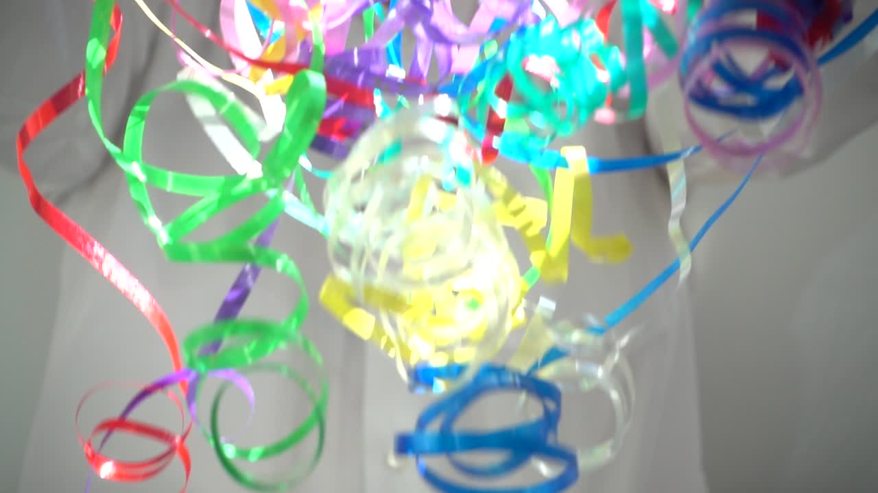 投げテープを投げる。スローモーション。