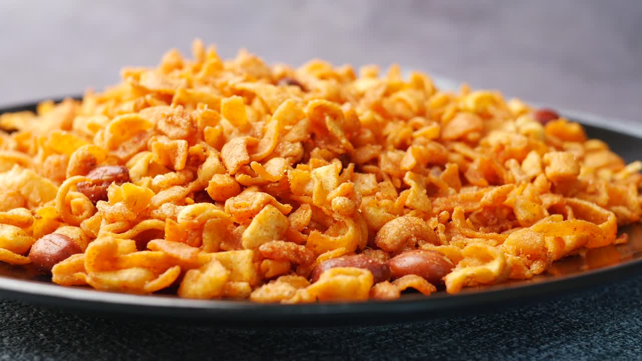 인도 혼합 간식 접시