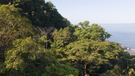 Picturesque-lookout-of-El-Miro-by-the-tropical,-coastal-town-of-Jaco-on-the-Pacific-Coast-of-Costa-Rica