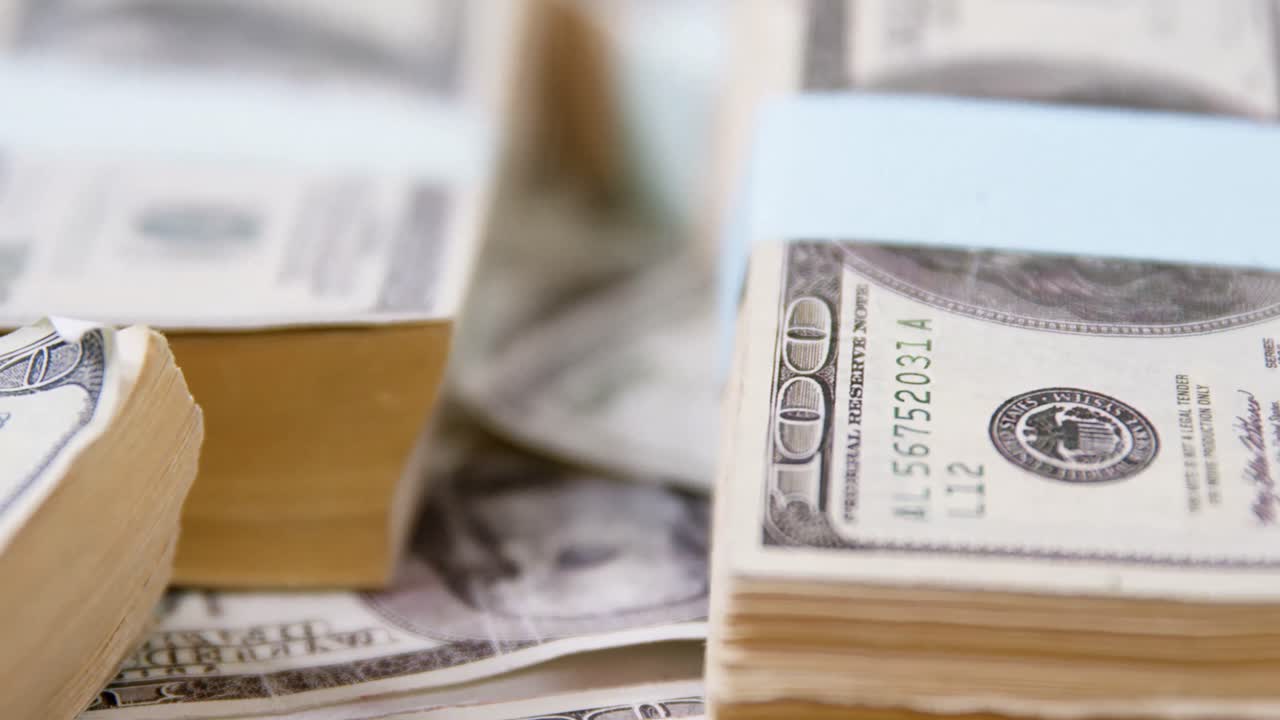 paquetes de billetes de dinero de cien dólares