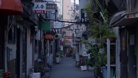 shinjuku’s golden gai streets in daytimea glimpse of golden gai’s narrow streets and vibrant character in daylight.
