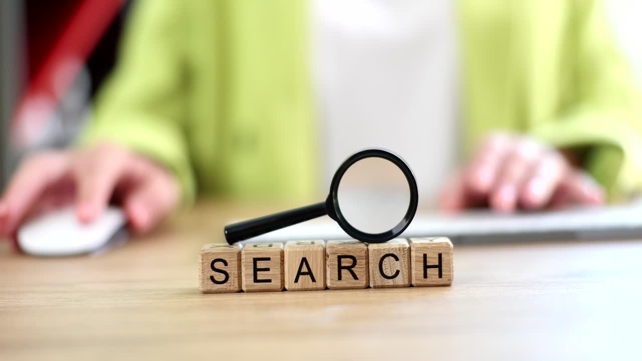 Search with Magnifying Glass