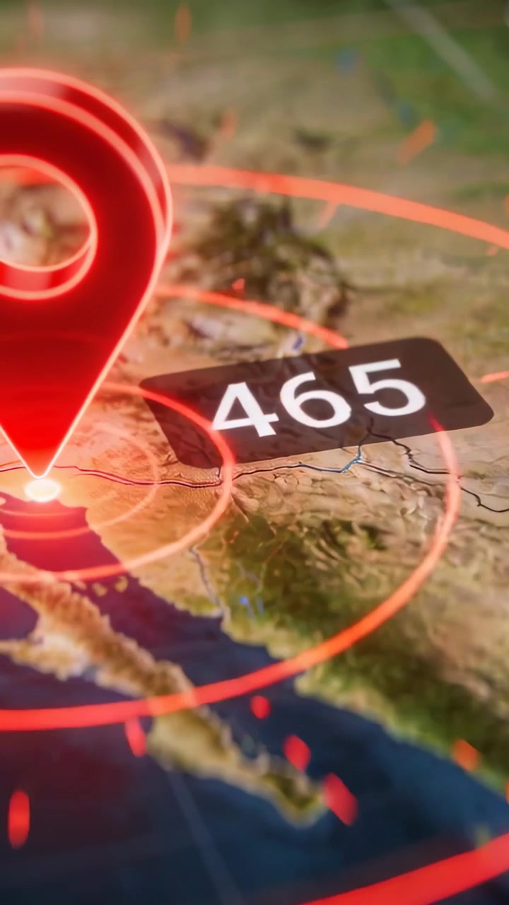 Video verticale: Zoom della telecamera che attiva un segnaposto rosso con anelli pulsanti e bagliore su una mappa della Baja, mostrando 465.