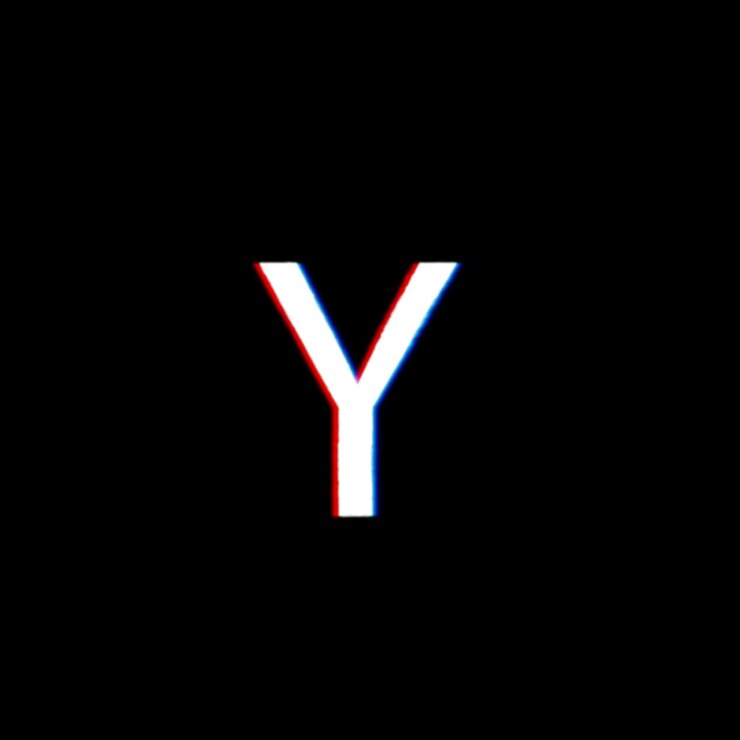 Lettera Y con effetto glitch su sfondo nero.