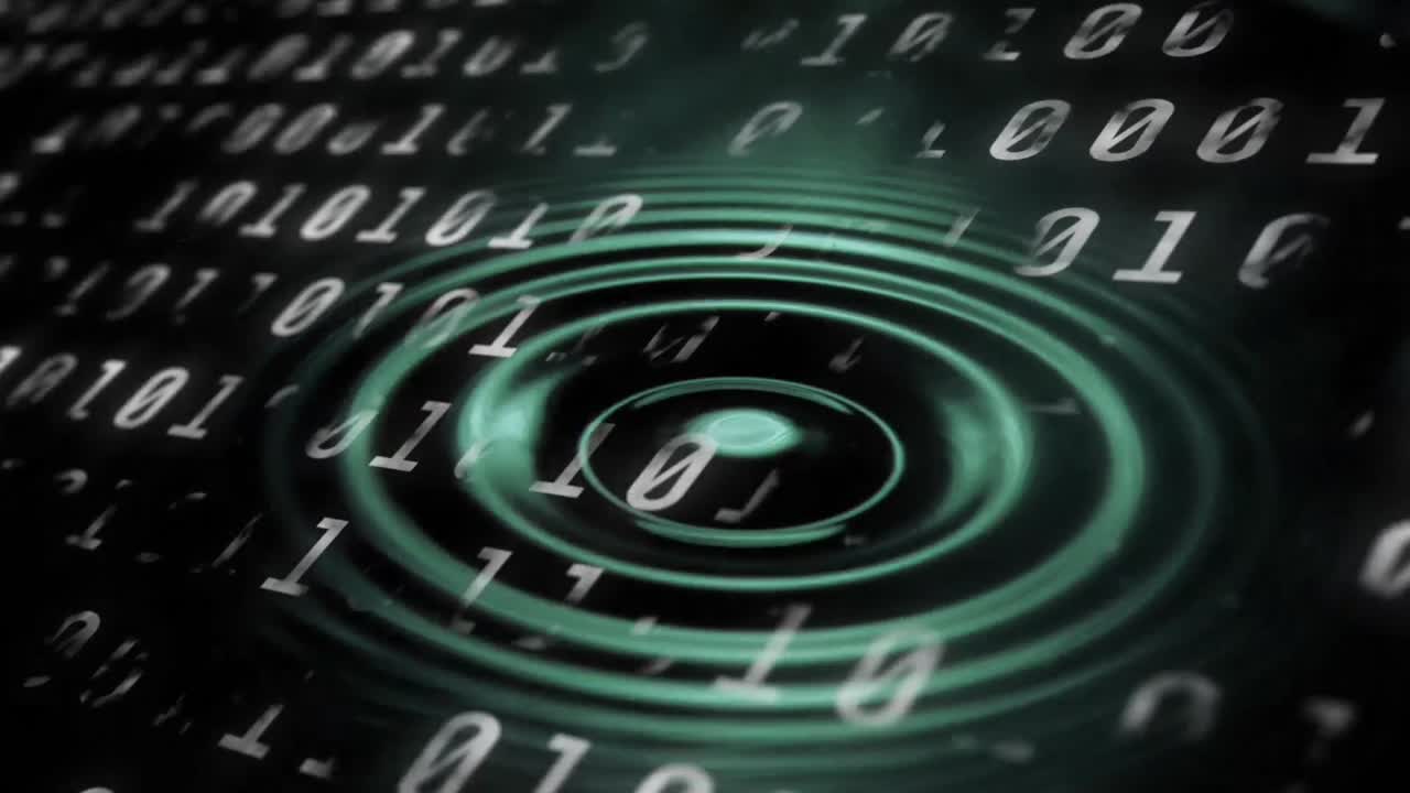 animación de una gota de agua cayendo sobre código binario sobre fondo negro