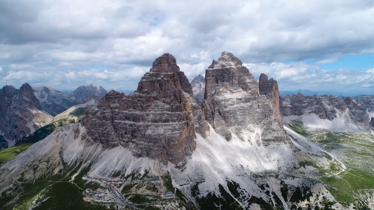 parque natural nacional de tre cime en los alpes dolomitas. la hermosa naturaleza de italia.